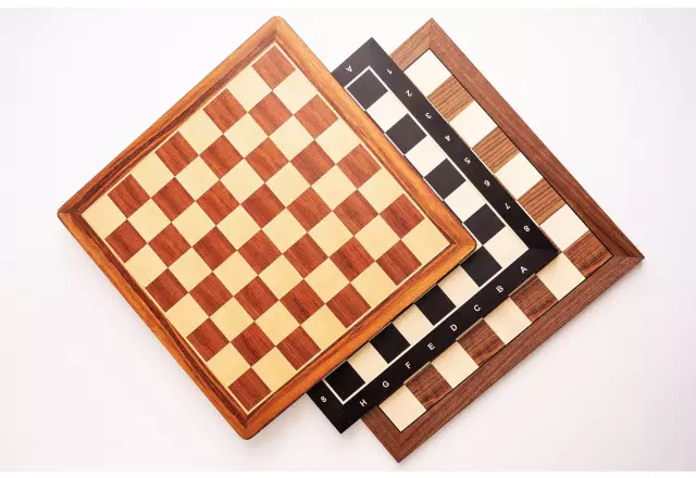 Chess board No. 5 (without description) walnut/ maple (marquetry)